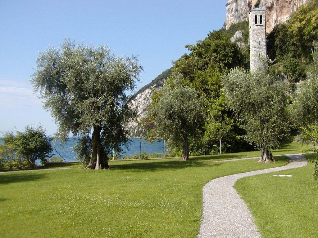 티날레 Torre Degli Ulivi B&B 외부 사진
