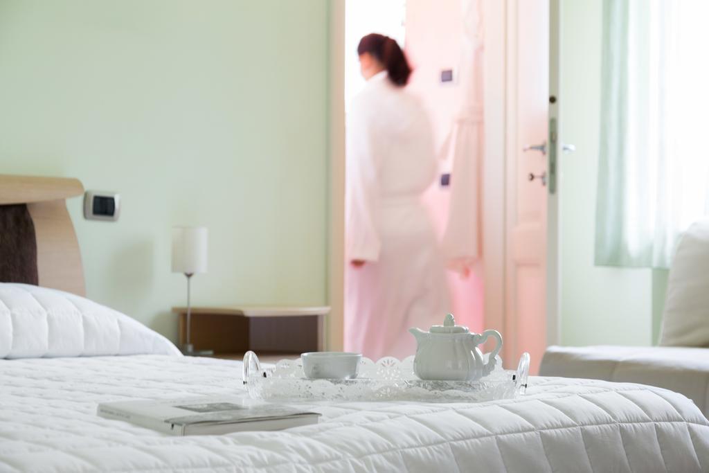 티날레 Torre Degli Ulivi B&B 외부 사진