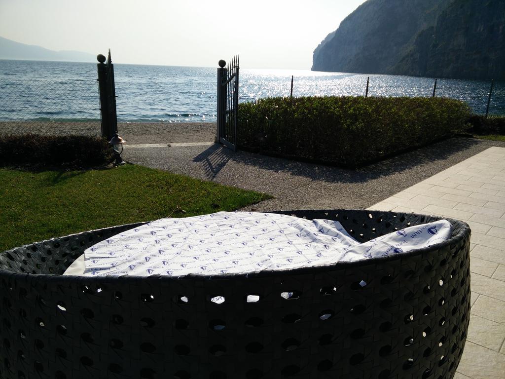 티날레 Torre Degli Ulivi B&B 외부 사진